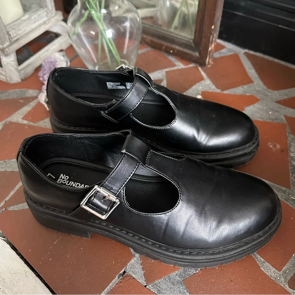 No Boundaries Black Mary Jane Shoes with Buckle Size 7 - Picture 2 of 5